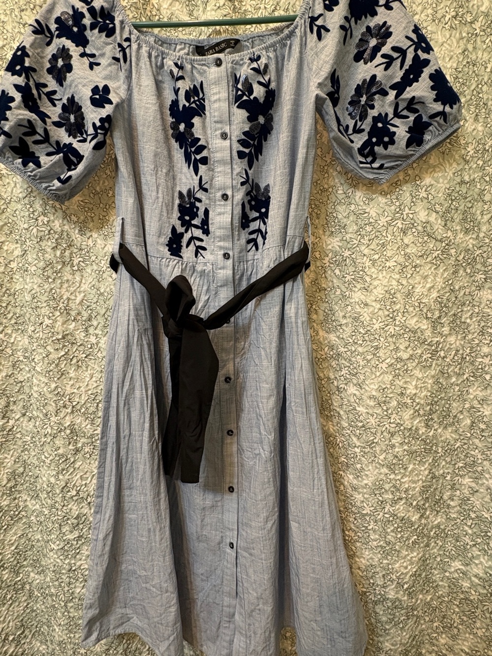 Zara Basic  Blue Embroidered Puff-Sleeve Midi Dress with Black Belt